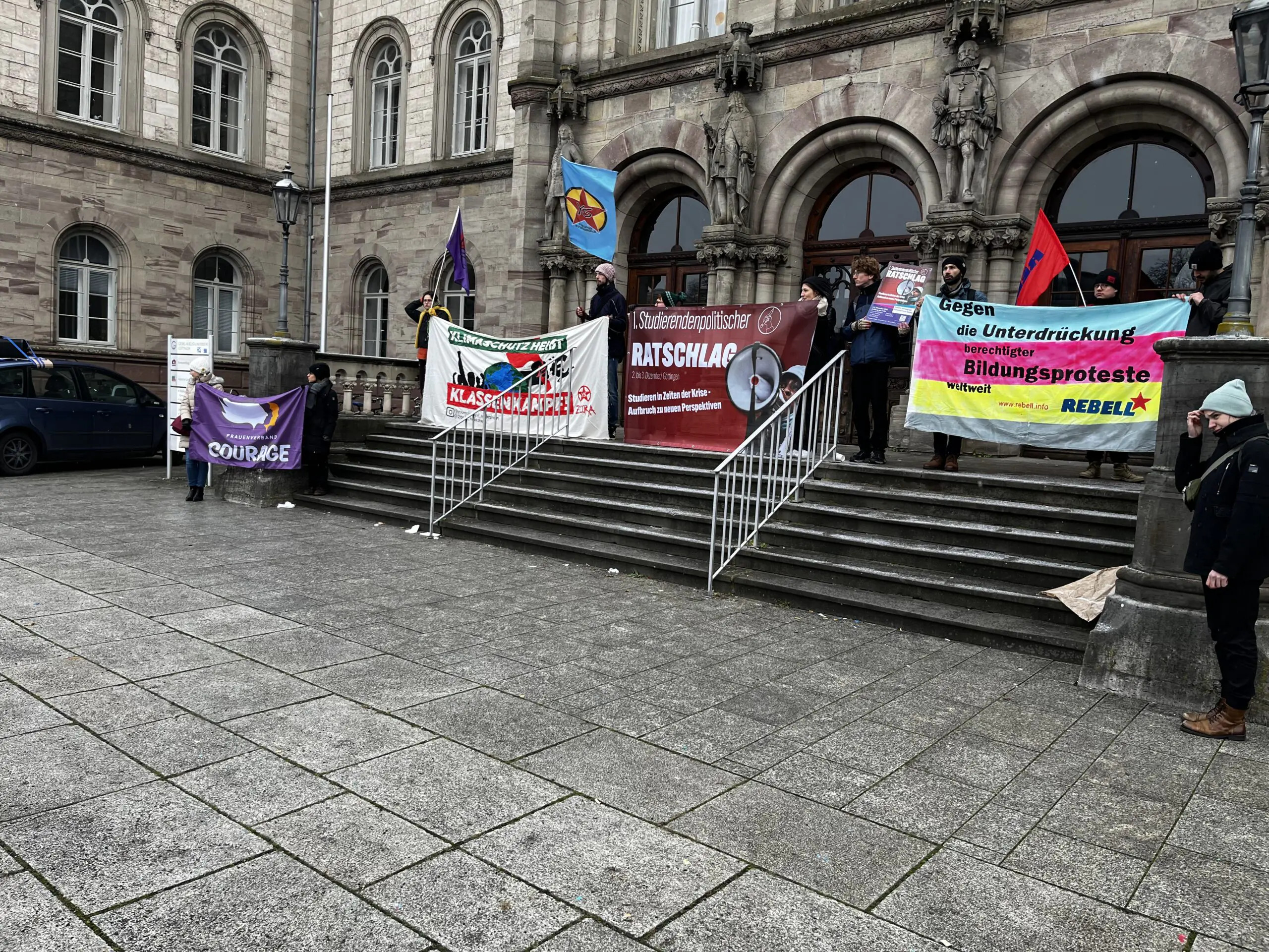 Aufruf zur Teilnahme am Workshop/Erfahrungsaustausch auf dem 21. Pfingstjugendtreffen 2024 „Studieren, Arbeiten und gesellschaftliches Engagement – wie geht das?“